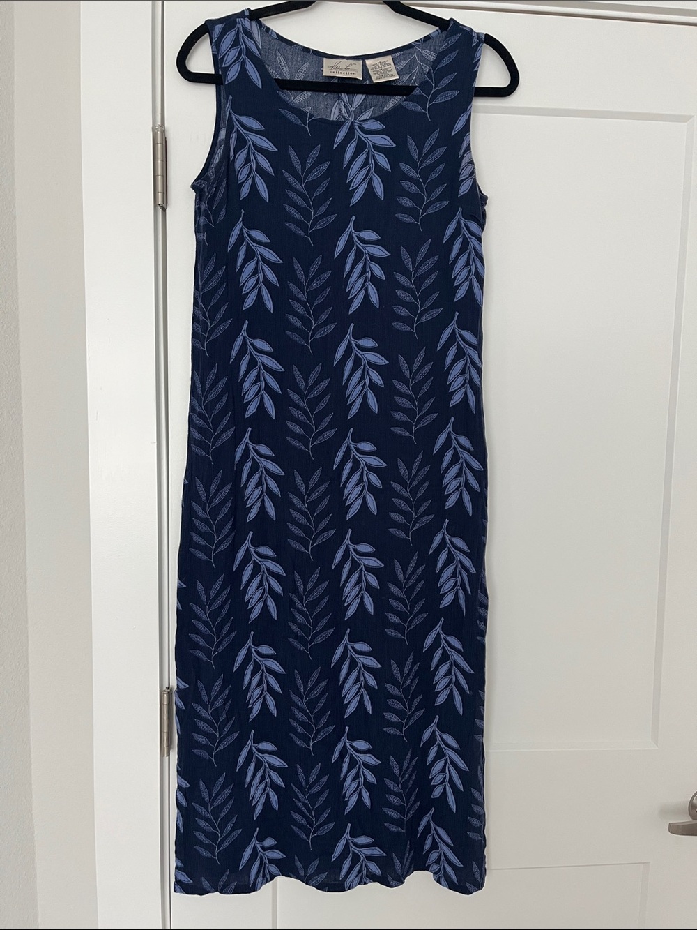Kathie Lee Sleeveless Navy Blue Leaf-Print vintage Midi Dress medium